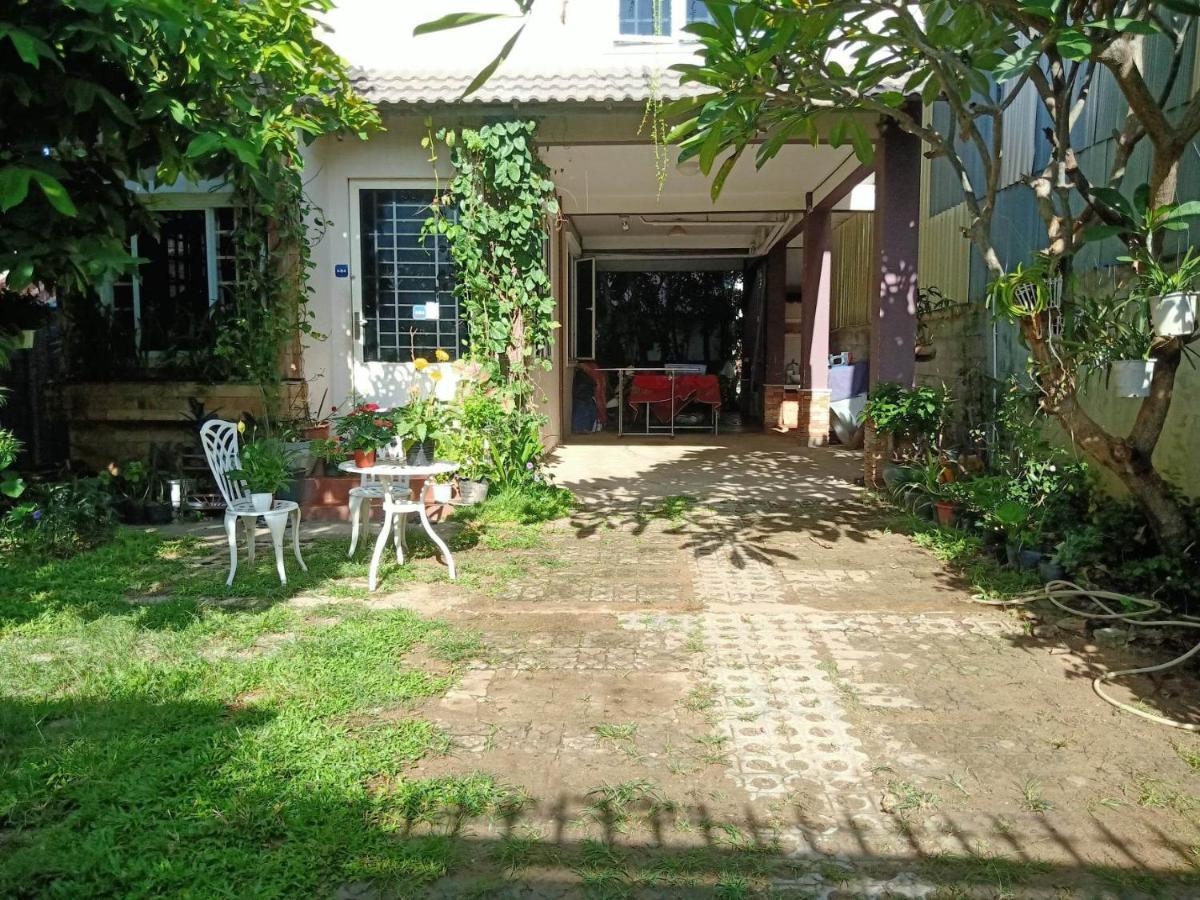 Bed and Breakfast Kol House Phnom Penh Exterior foto
